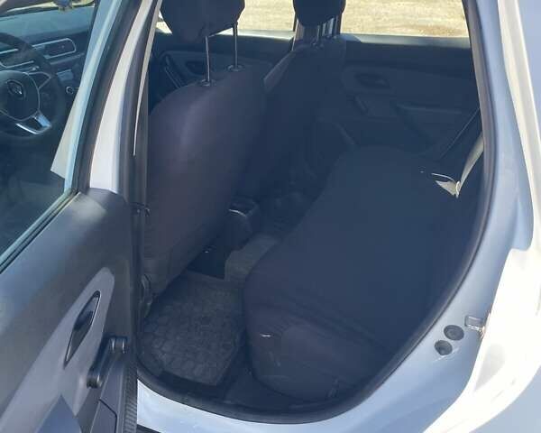 Білий Рено Дастер, об'ємом двигуна 1.46 л та пробігом 226 тис. км за 12500 $, фото 9 на Automoto.ua