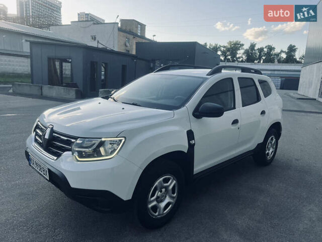 Белый Рено Дастер, объемом двигателя 1.6 л и пробегом 120 тыс. км за 14500 $, фото 2 на Automoto.ua