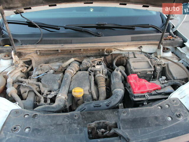 Білий Рено Дастер, об'ємом двигуна 1.5 л та пробігом 120 тис. км за 16900 $, фото 21 на Automoto.ua