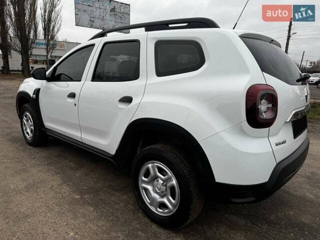 Белый Рено Дастер, объемом двигателя 1.6 л и пробегом 59 тыс. км за 13450 $, фото 19 на Automoto.ua