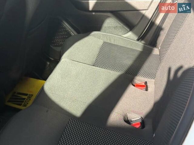 Білий Рено Дастер, об'ємом двигуна 1.46 л та пробігом 159 тис. км за 18800 $, фото 44 на Automoto.ua