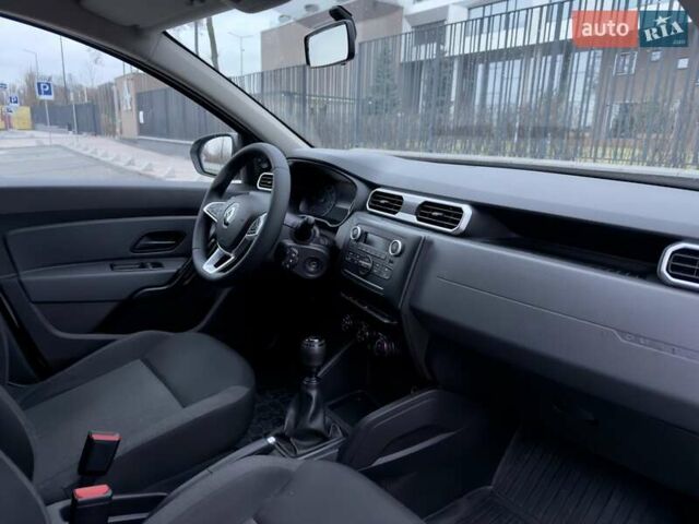 Белый Рено Дастер, объемом двигателя 1.5 л и пробегом 112 тыс. км за 13800 $, фото 16 на Automoto.ua