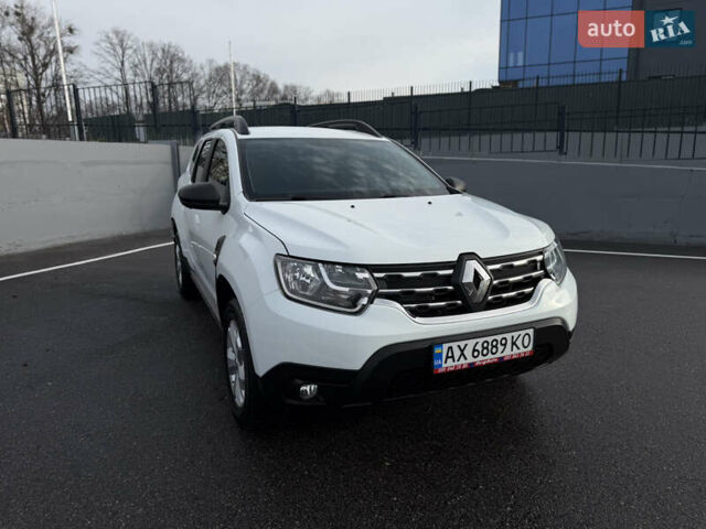 Білий Рено Дастер, об'ємом двигуна 1.6 л та пробігом 28 тис. км за 16800 $, фото 49 на Automoto.ua