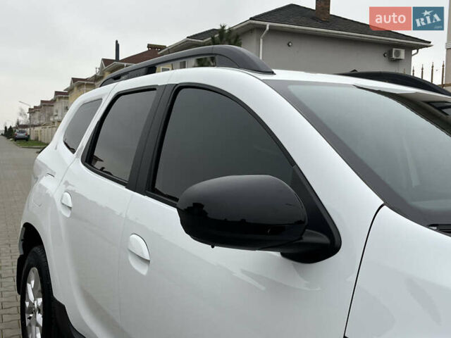 Білий Рено Дастер, об'ємом двигуна 1.46 л та пробігом 92 тис. км за 16900 $, фото 5 на Automoto.ua