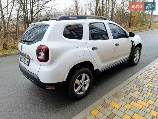 Белый Рено Дастер, объемом двигателя 1.6 л и пробегом 58 тыс. км за 16200 $, фото 7 на Automoto.ua