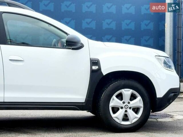 Білий Рено Дастер, об'ємом двигуна 1.46 л та пробігом 159 тис. км за 18800 $, фото 9 на Automoto.ua