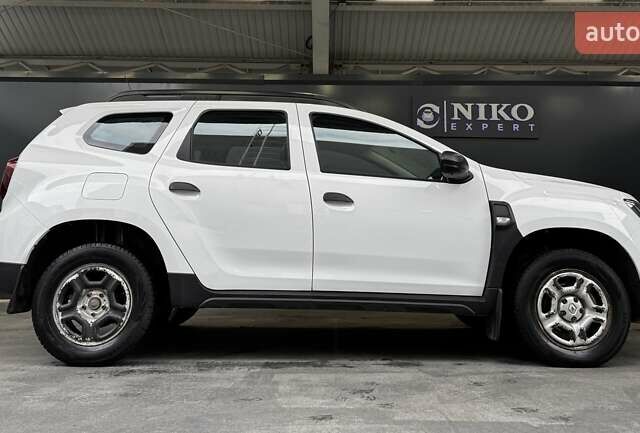 Рено Дастер 2021 в Киеве на Automoto.ua Белый Рено Дастер, объемом двигателя 1.5 л и пробегом 181 тыс. км за 14000 $, фото 20 на Automoto.ua