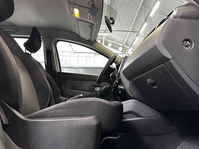 Белый Рено Дастер, объемом двигателя 1.5 л и пробегом 181 тыс. км за 14000 $, фото 17 на Automoto.ua