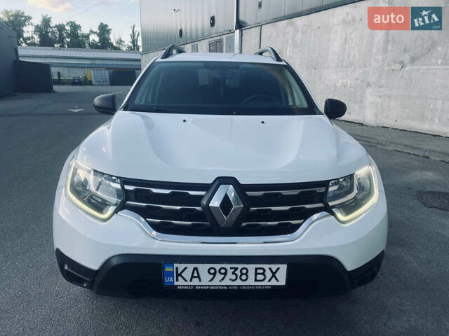 Білий Рено Дастер, об'ємом двигуна 1.6 л та пробігом 128 тис. км за 11000 $, фото 5 на Automoto.ua