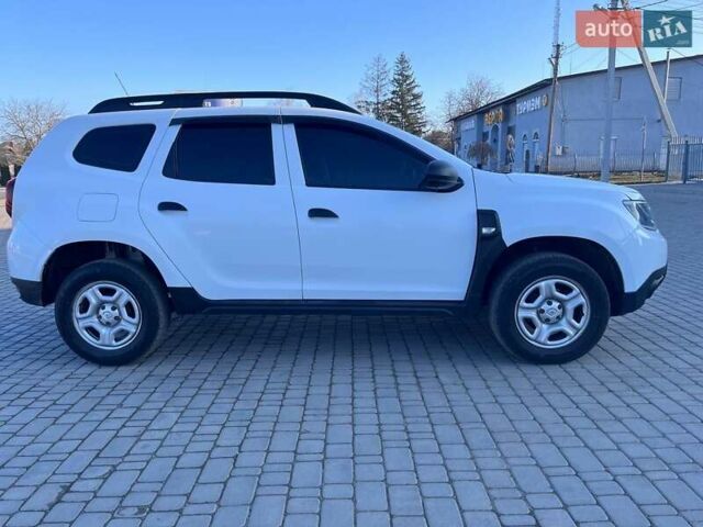 Белый Рено Дастер, объемом двигателя 1.6 л и пробегом 139 тыс. км за 12900 $, фото 1 на Automoto.ua