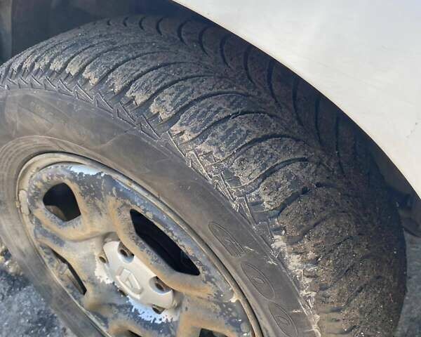 Білий Рено Дастер, об'ємом двигуна 1.46 л та пробігом 226 тис. км за 12500 $, фото 15 на Automoto.ua