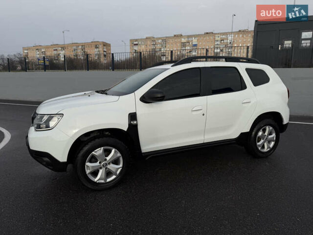 Білий Рено Дастер, об'ємом двигуна 1.6 л та пробігом 28 тис. км за 16800 $, фото 11 на Automoto.ua