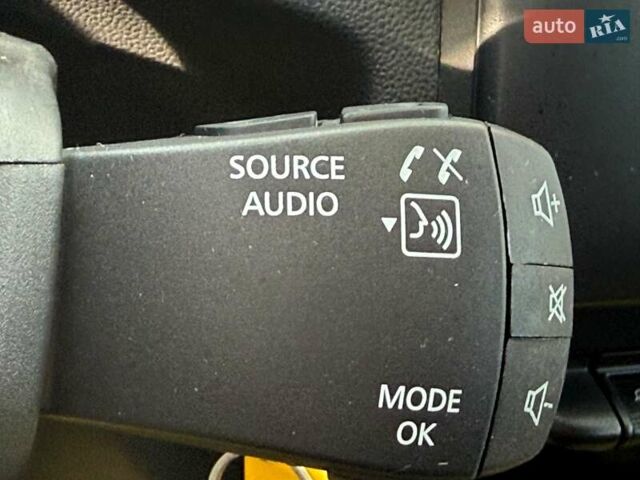 Білий Рено Дастер, об'ємом двигуна 1.46 л та пробігом 159 тис. км за 18800 $, фото 29 на Automoto.ua