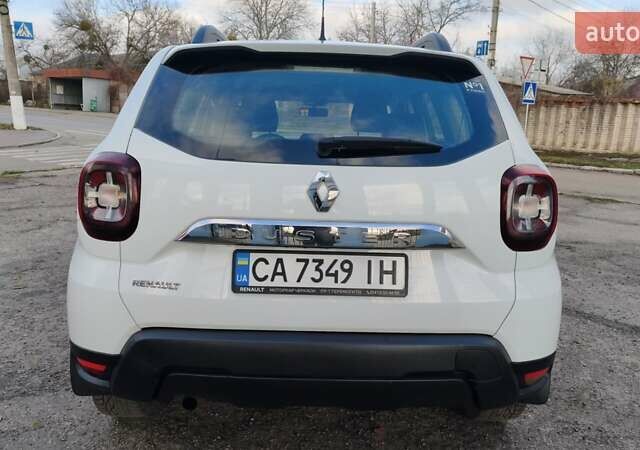 Белый Рено Дастер, объемом двигателя 1.5 л и пробегом 80 тыс. км за 13500 $, фото 7 на Automoto.ua