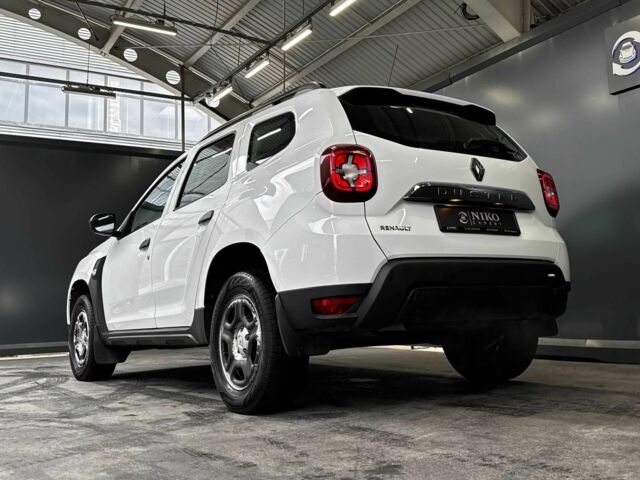 Белый Рено Дастер, объемом двигателя 1.5 л и пробегом 181 тыс. км за 14000 $, фото 5 на Automoto.ua