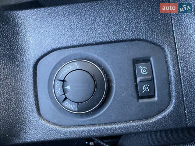 Рено Дастер 2021 у Києві на Automoto.ua Білий Рено Дастер, об'ємом двигуна 1.5 л та пробігом 82 тис. км за 17500 $, фото 15 на Automoto.ua