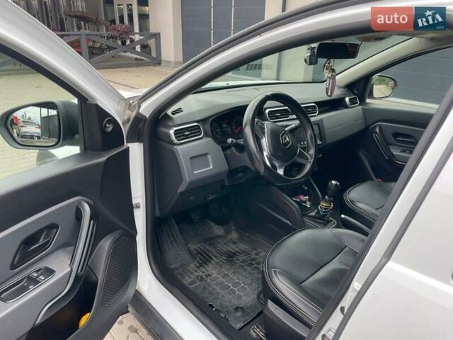 Рено Дастер 2021 у Ужгороді на Automoto.ua Білий Рено Дастер, об'ємом двигуна 1.46 л та пробігом 115 тис. км за 17300 $, фото 5 на Automoto.ua