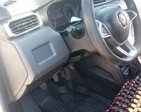 Білий Рено Дастер, об'ємом двигуна 1.5 л та пробігом 224 тис. км за 12600 $, фото 9 на Automoto.ua
