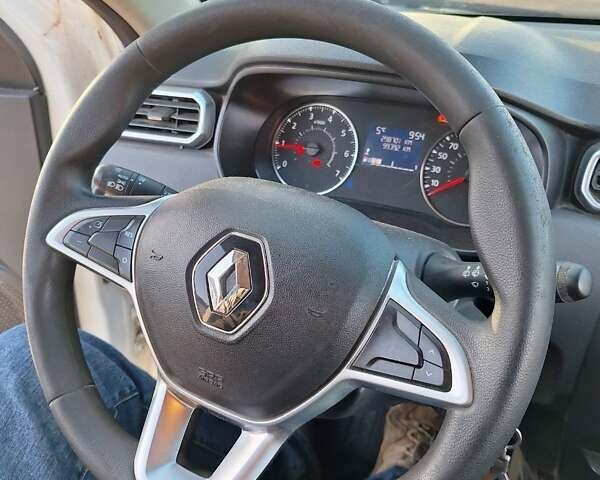 Белый Рено Дастер, объемом двигателя 1.46 л и пробегом 299 тыс. км за 16500 $, фото 4 на Automoto.ua