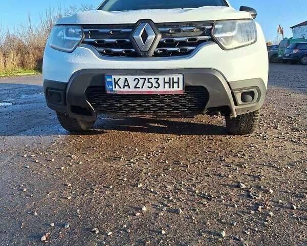 Белый Рено Дастер, объемом двигателя 1.46 л и пробегом 299 тыс. км за 16500 $, фото 13 на Automoto.ua