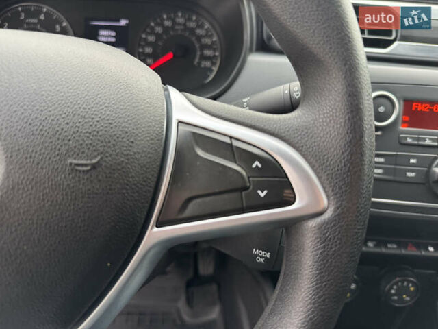 Білий Рено Дастер, об'ємом двигуна 1.6 л та пробігом 39 тис. км за 17300 $, фото 24 на Automoto.ua