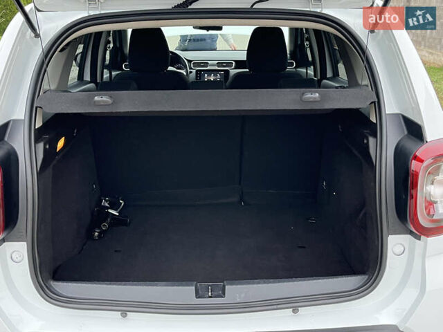 Білий Рено Дастер, об'ємом двигуна 1.46 л та пробігом 92 тис. км за 16900 $, фото 61 на Automoto.ua