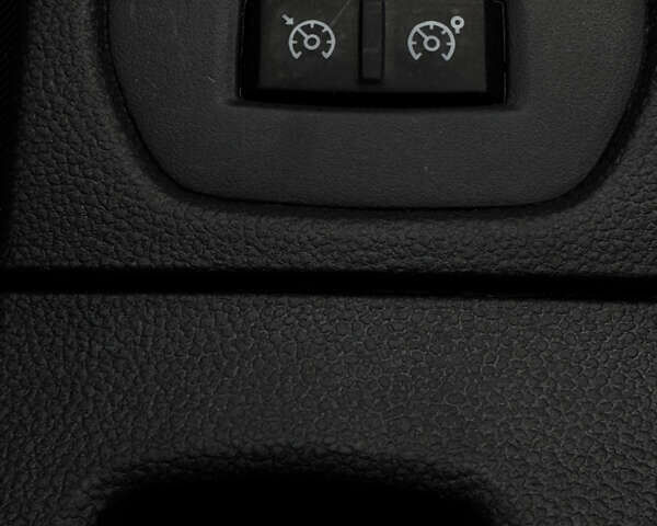 Белый Рено Дастер, объемом двигателя 1.46 л и пробегом 130 тыс. км за 14900 $, фото 26 на Automoto.ua