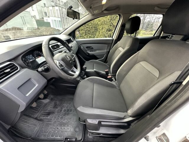 Білий Рено Дастер, об'ємом двигуна 1.5 л та пробігом 222 тис. км за 15500 $, фото 9 на Automoto.ua