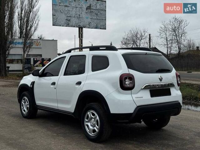 Белый Рено Дастер, объемом двигателя 1.6 л и пробегом 59 тыс. км за 13450 $, фото 13 на Automoto.ua