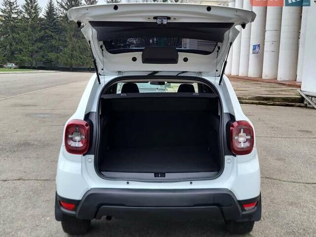 Білий Рено Дастер, об'ємом двигуна 1.5 л та пробігом 43 тис. км за 15800 $, фото 23 на Automoto.ua