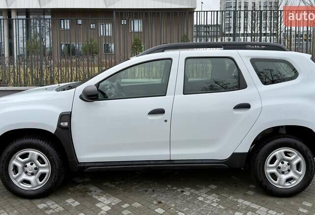 Белый Рено Дастер, объемом двигателя 1.5 л и пробегом 112 тыс. км за 13800 $, фото 2 на Automoto.ua