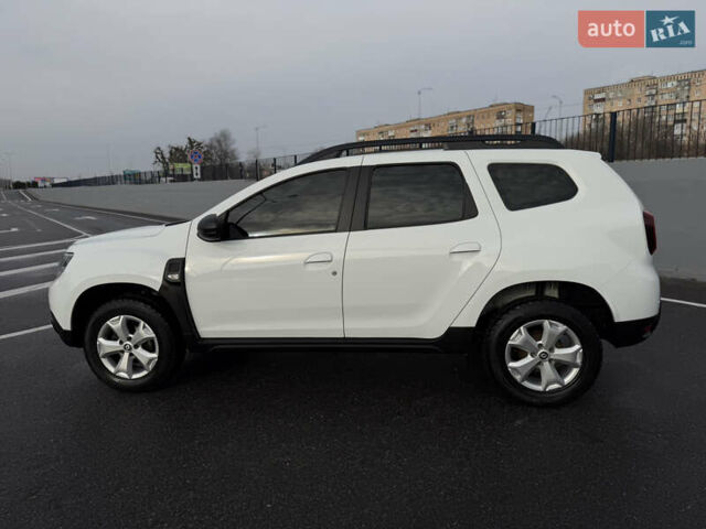 Білий Рено Дастер, об'ємом двигуна 1.6 л та пробігом 28 тис. км за 16800 $, фото 16 на Automoto.ua