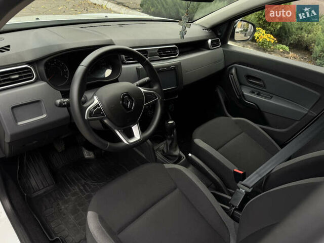 Белый Рено Дастер, объемом двигателя 1.46 л и пробегом 130 тыс. км за 14900 $, фото 14 на Automoto.ua