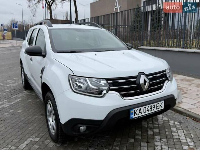 Белый Рено Дастер, объемом двигателя 1.5 л и пробегом 112 тыс. км за 13800 $, фото 10 на Automoto.ua