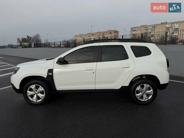 Білий Рено Дастер, об'ємом двигуна 1.6 л та пробігом 28 тис. км за 16800 $, фото 15 на Automoto.ua