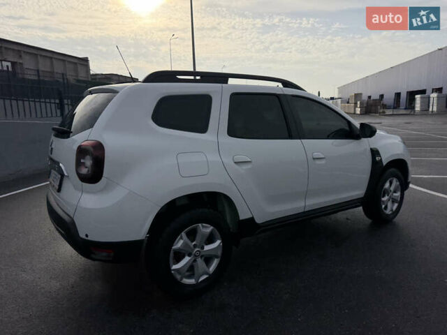 Білий Рено Дастер, об'ємом двигуна 1.6 л та пробігом 28 тис. км за 16800 $, фото 34 на Automoto.ua