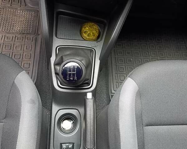 Белый Рено Дастер, объемом двигателя 1.6 л и пробегом 58 тыс. км за 16200 $, фото 14 на Automoto.ua