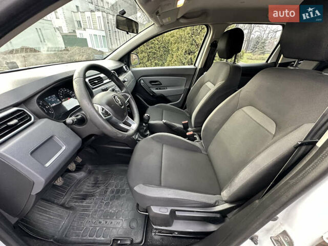Білий Рено Дастер, об'ємом двигуна 1.5 л та пробігом 222 тис. км за 15500 $, фото 14 на Automoto.ua