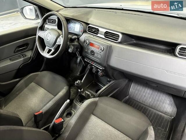 Рено Дастер 2021 в Киеве на Automoto.ua Белый Рено Дастер, объемом двигателя 1.5 л и пробегом 181 тыс. км за 14000 $, фото 31 на Automoto.ua