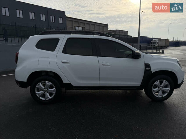 Білий Рено Дастер, об'ємом двигуна 1.6 л та пробігом 28 тис. км за 16800 $, фото 38 на Automoto.ua