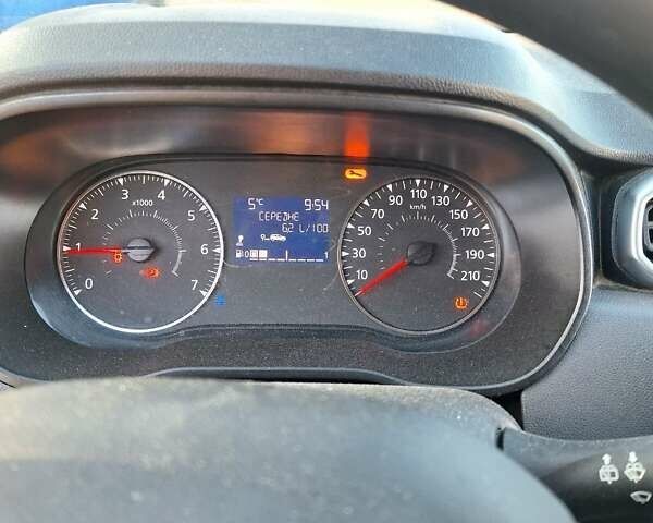 Белый Рено Дастер, объемом двигателя 1.46 л и пробегом 299 тыс. км за 16500 $, фото 6 на Automoto.ua