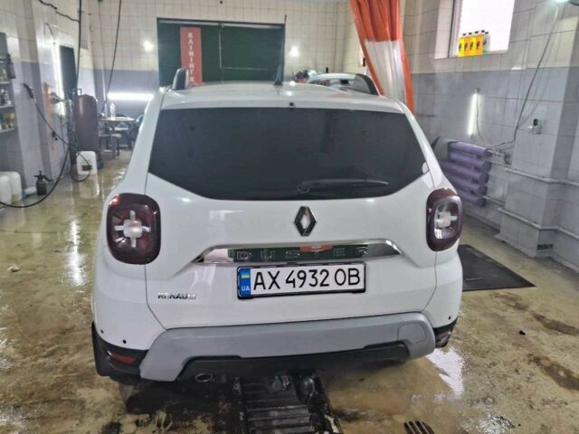 Белый Рено Дастер, объемом двигателя 1.5 л и пробегом 134 тыс. км за 17300 $, фото 4 на Automoto.ua