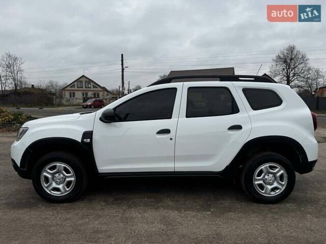 Белый Рено Дастер, объемом двигателя 1.6 л и пробегом 59 тыс. км за 13450 $, фото 10 на Automoto.ua