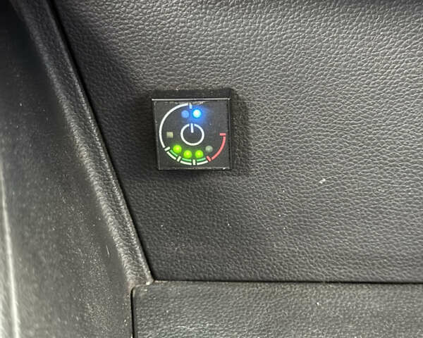 Белый Рено Дастер, объемом двигателя 1.6 л и пробегом 125 тыс. км за 10999 $, фото 8 на Automoto.ua