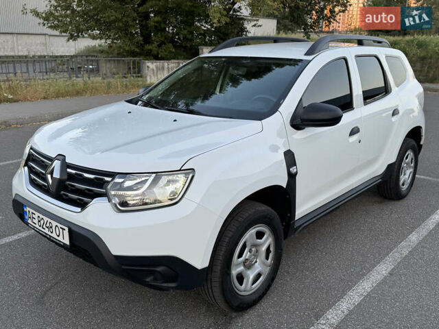 Білий Рено Дастер, об'ємом двигуна 1.6 л та пробігом 108 тис. км за 14300 $, фото 2 на Automoto.ua