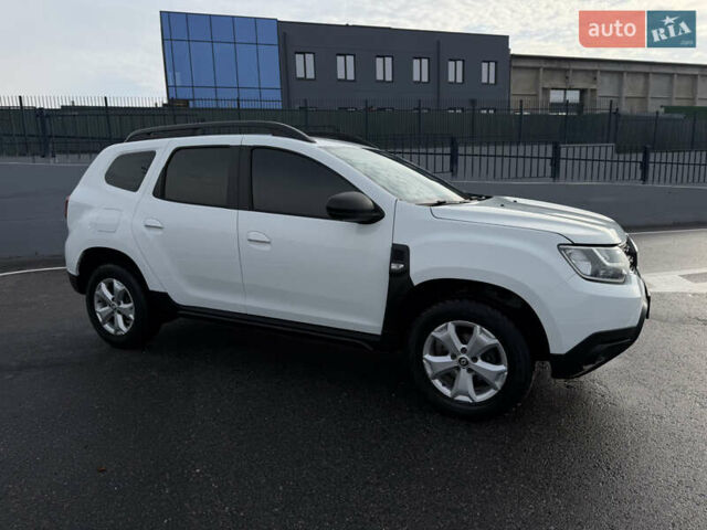 Білий Рено Дастер, об'ємом двигуна 1.6 л та пробігом 28 тис. км за 16800 $, фото 43 на Automoto.ua