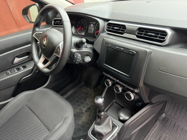 Белый Рено Дастер, объемом двигателя 1.6 л и пробегом 28 тыс. км за 15900 $, фото 4 на Automoto.ua