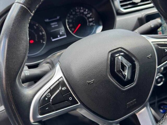 Белый Рено Дастер, объемом двигателя 1.5 л и пробегом 130 тыс. км за 19500 $, фото 4 на Automoto.ua