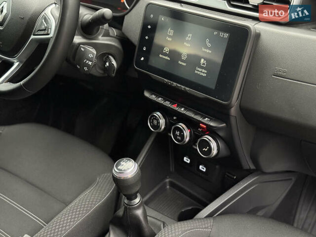 Білий Рено Дастер, об'ємом двигуна 1.46 л та пробігом 150 тис. км за 18200 $, фото 15 на Automoto.ua