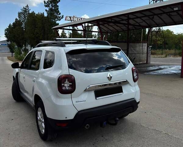 Белый Рено Дастер, объемом двигателя 1.46 л и пробегом 130 тыс. км за 19500 $, фото 13 на Automoto.ua
